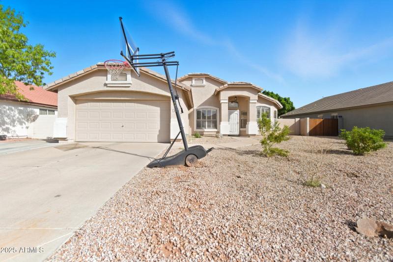 3-web-or-mls-389A0012 Ruben Ortiz