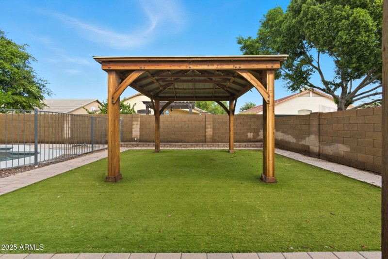 23-web-or-mls-389A0078 Ruben Ortiz