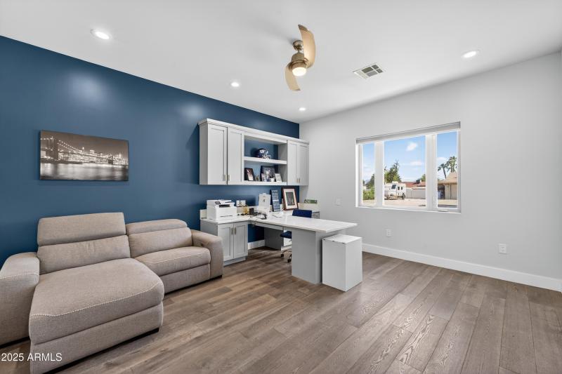 Primary Bedroom Sitting Room
