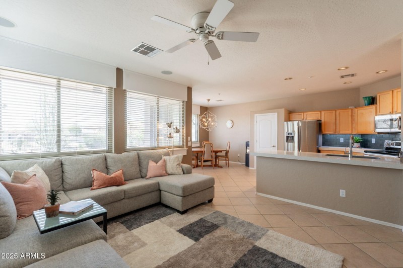 11-web-or-mls-Desert Willow-11