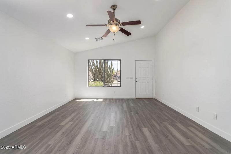 dd41442ec9d52517926243bbc3345327-uncropp