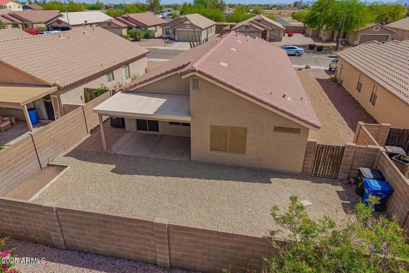 f1a124fc700386338270d5bae3f9323a-uncropp