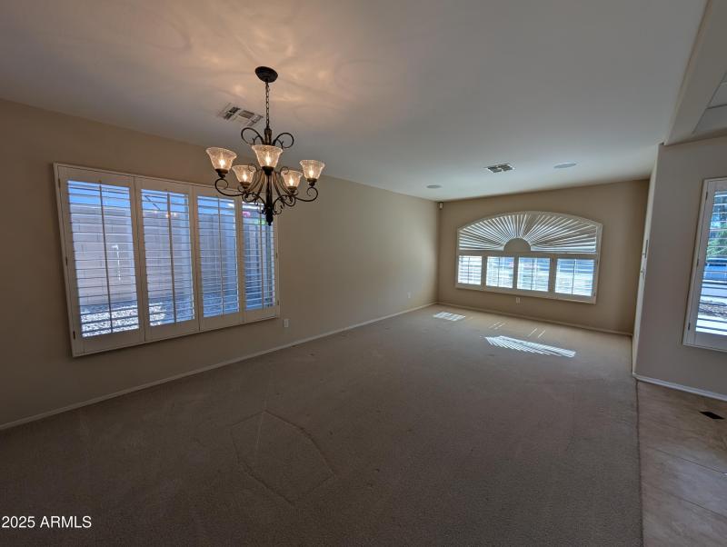 PXL_20251015_174418321