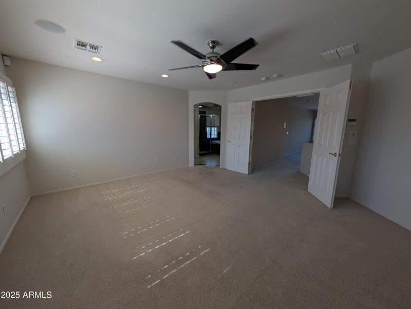 PXL_20251015_174958273.MP