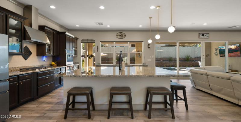 16-web-or-mls-Great Room5