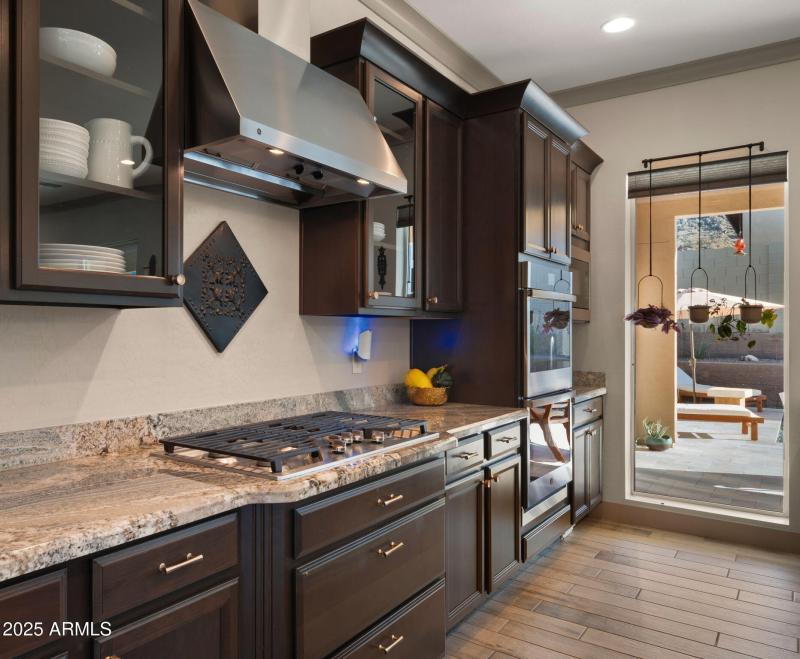 20-web-or-mls-Great Room7