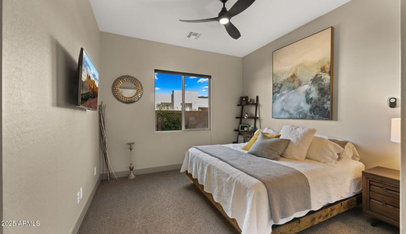 34-web-or-mls-Guest EnSuite2