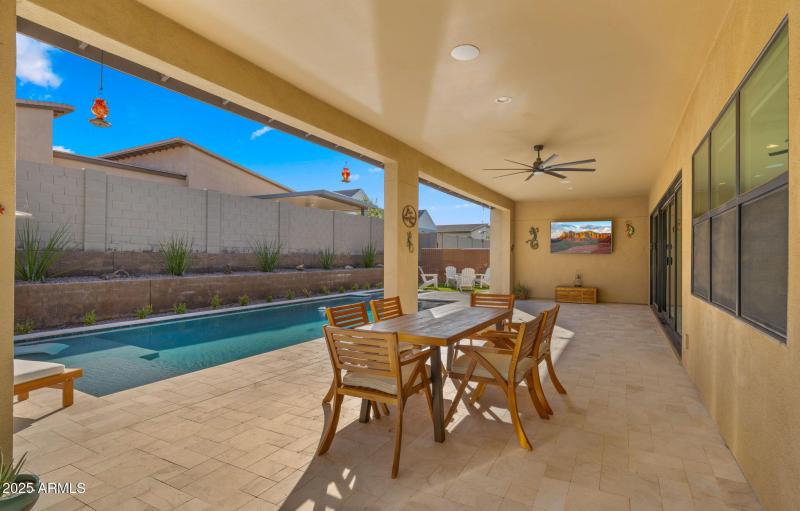 54-web-or-mls-Backyard4