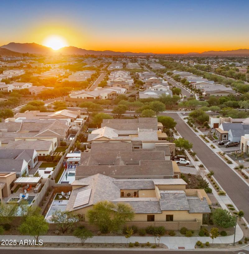 64-web-or-mls-TWILIGHT DRONE2