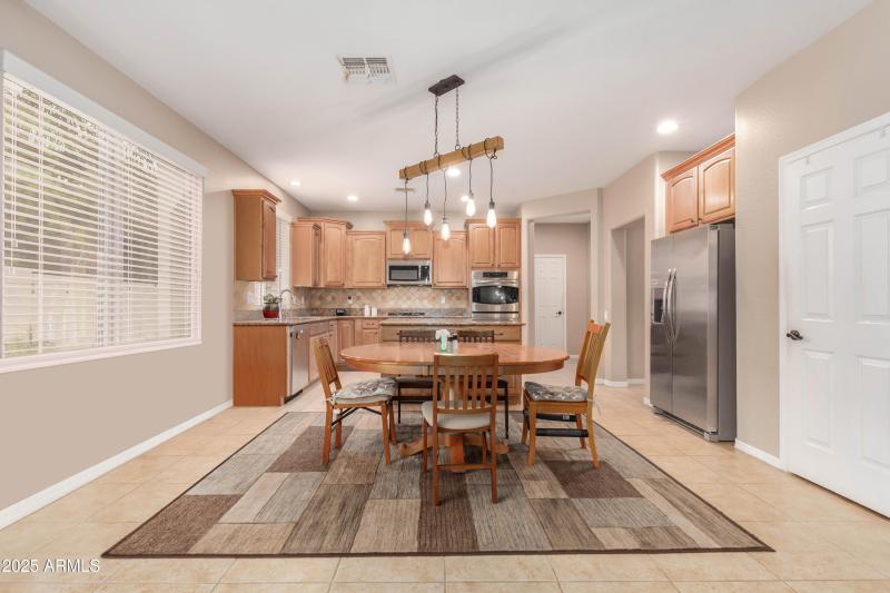 68e919_12 - Cavedale-2