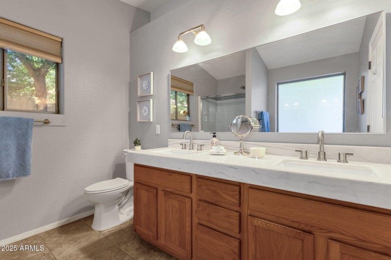 31-web-or-mls-18132-e-bellerive-dr