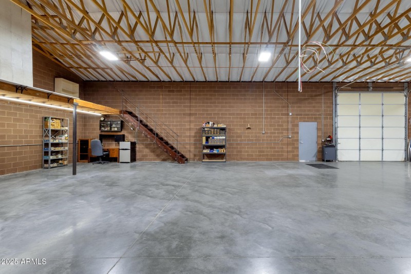 61-web-or-mls-18132-e-bellerive-dr