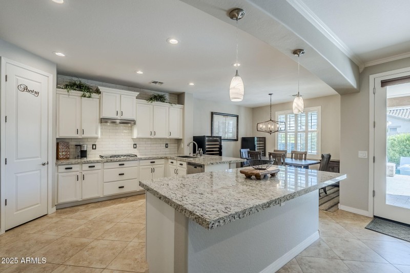 12-web-or-mls-186th-12