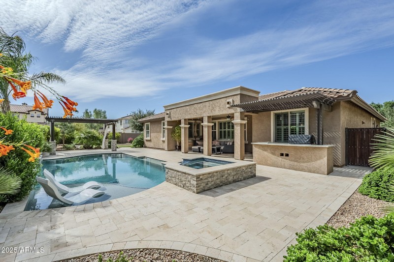 62-web-or-mls-186th-62