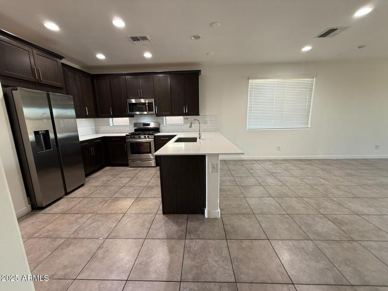 ba7d5111-1ffe-48ea-8ff7-6d8031598ed2