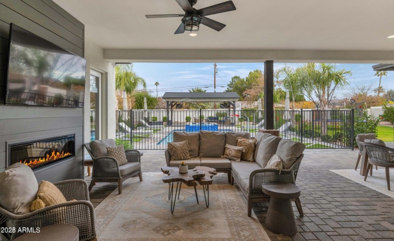 20220116231439563651000000-o