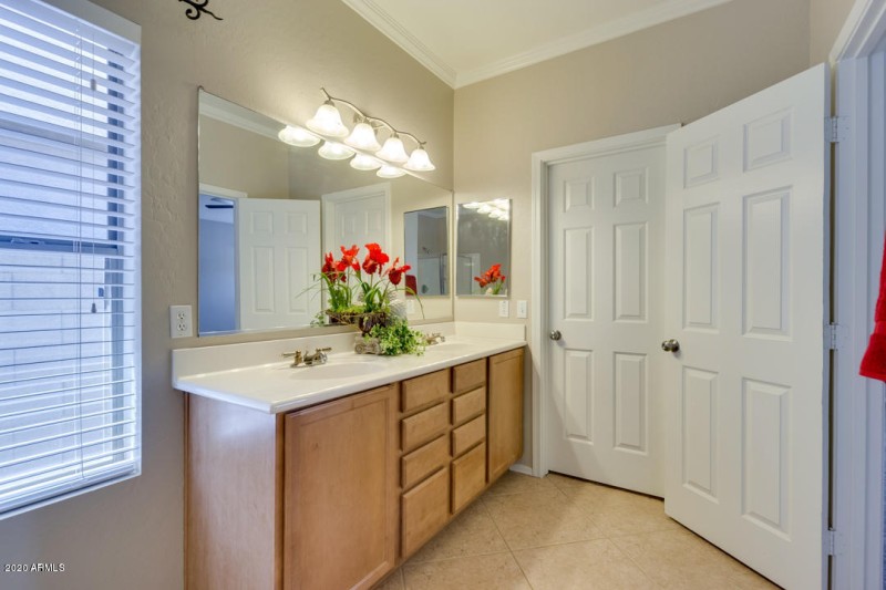 20201002205259724051000000-o