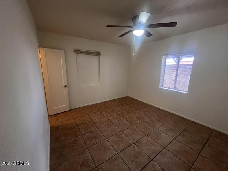 B02AD4D1-A4C8-405D-B553-BE521BC5D64A_1_1