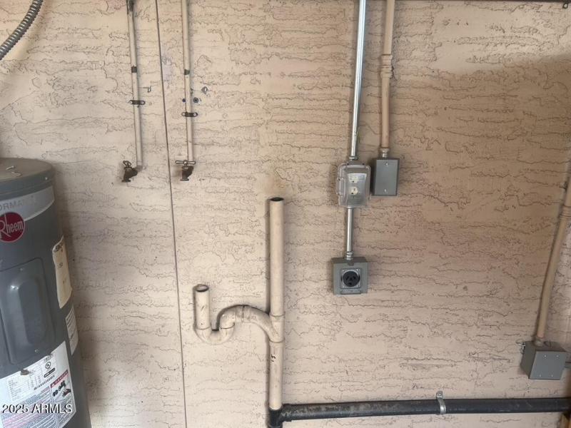 CC07F41D-231D-4FC2-BE78-08228DE063E3_1_1