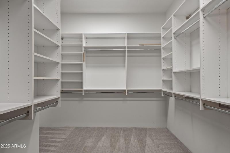 020_Abundance of Closet Space