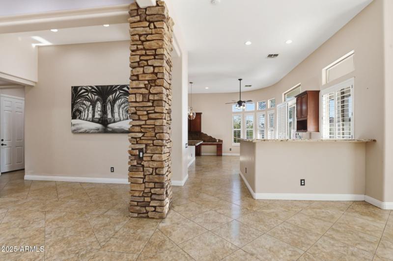 13-web-or-mls-25914 N 49th Ln Phoenix, A