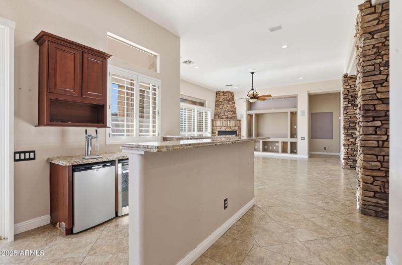 15-web-or-mls-25914 N 49th Ln Phoenix, A