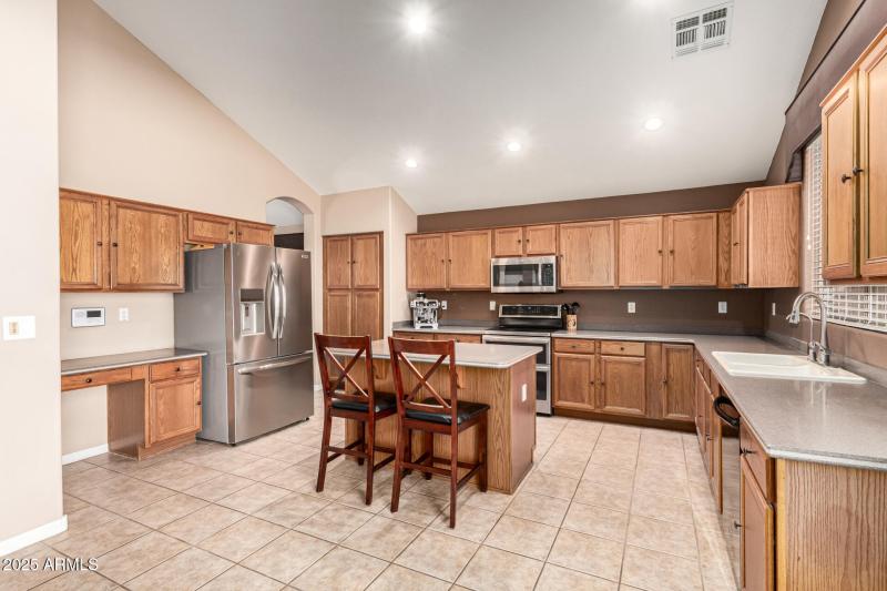 Stainless Appliances + Pantry
