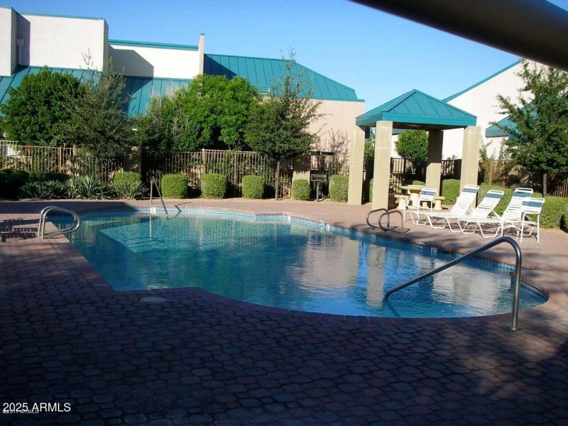 20220111195350683611000000-o