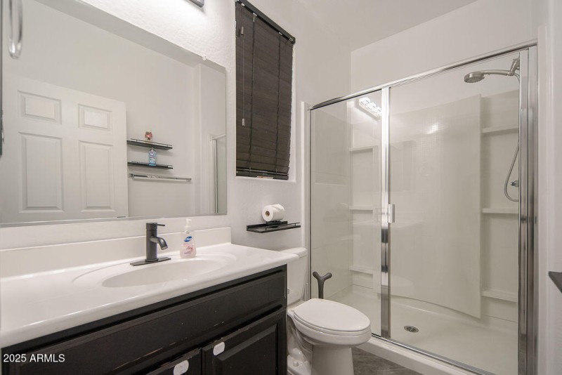 20250919_15766-W-McKinley-St_19