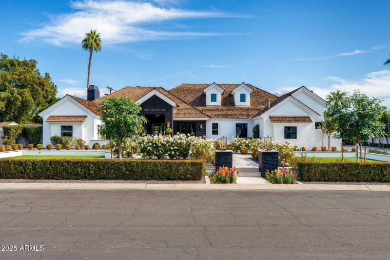 2-web-or-mls-3851-n-jokake-dr