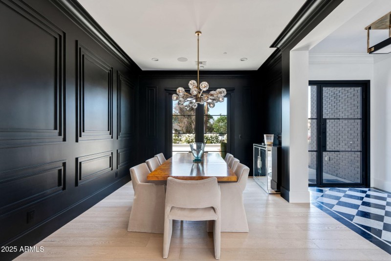 6-web-or-mls-3851-n-jokake-dr