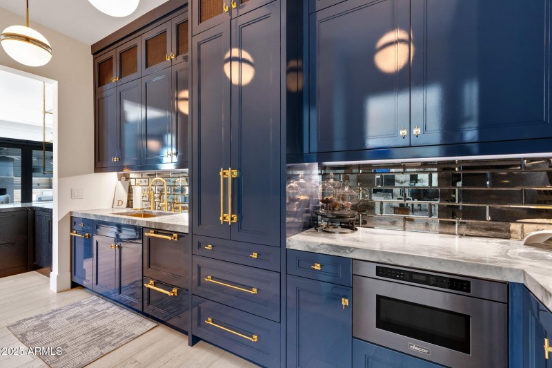 24-web-or-mls-3851-n-jokake-dr