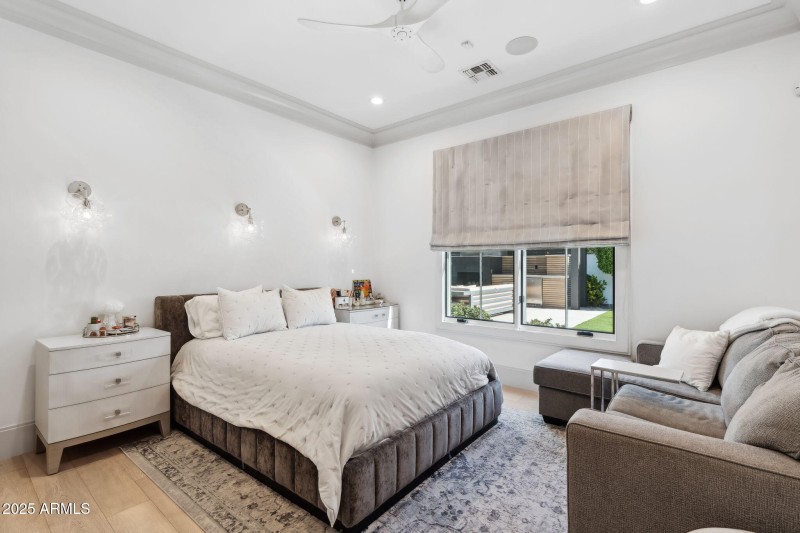 44-web-or-mls-3851-n-jokake-dr