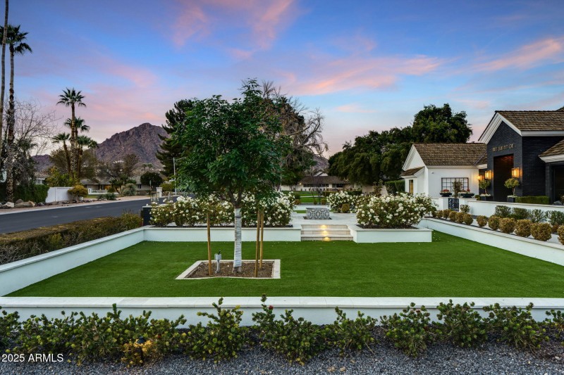 68-web-or-mls-3851-n-jokake-dr