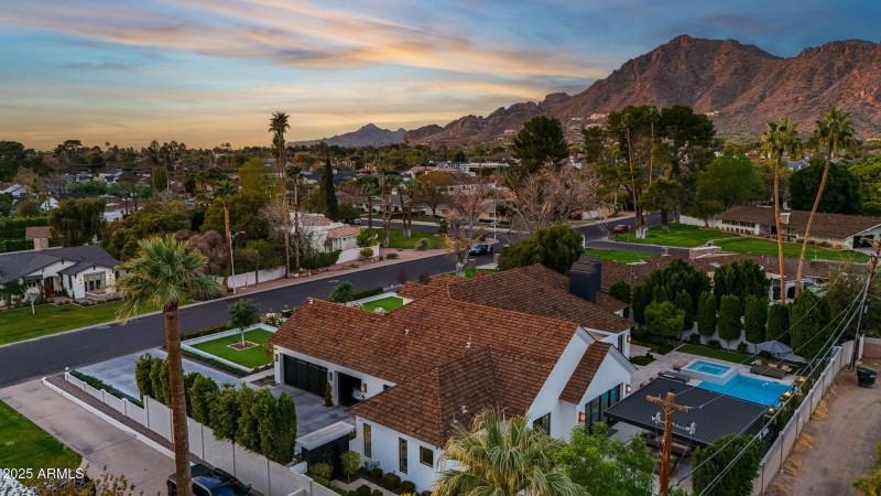 76-web-or-mls-3851-n-jokake-dr