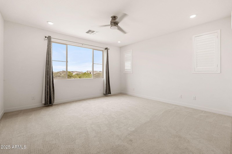 1458 E Lodgepole Dr - 11