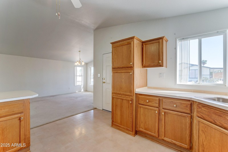 3702 N Michigan Avenue-10