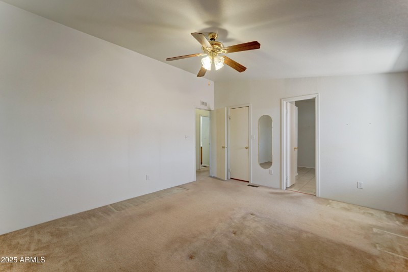 3702 N Michigan Avenue-13