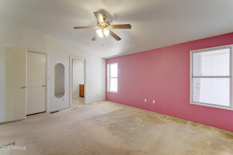 3702 N Michigan Avenue-14