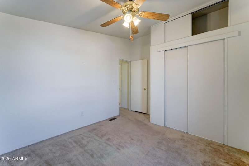 3702 N Michigan Avenue-19