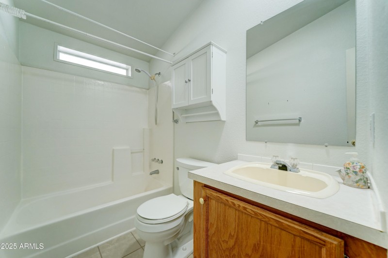 3702 N Michigan Avenue-20