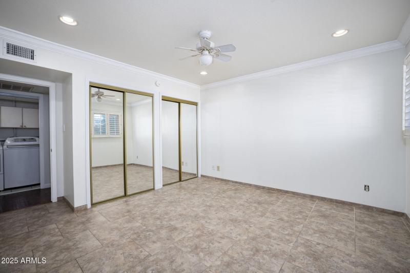 GUEST BEDROOM CLOSET