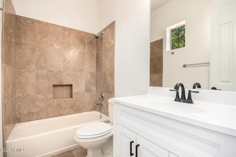 29- 2069 E Cedar Place, Chandler 85249