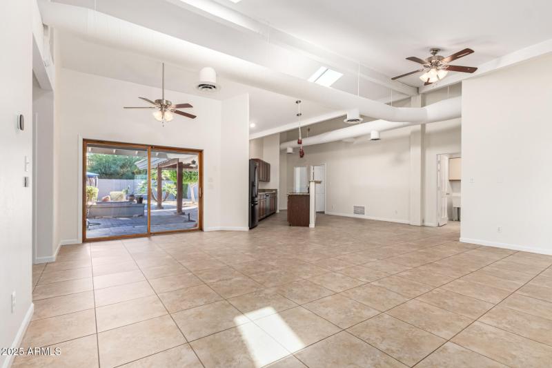 56F8DE97-EC8B-4CFB-8073-C6CC8B6671CD