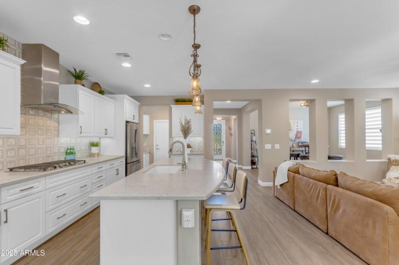 Open & Bright Concept