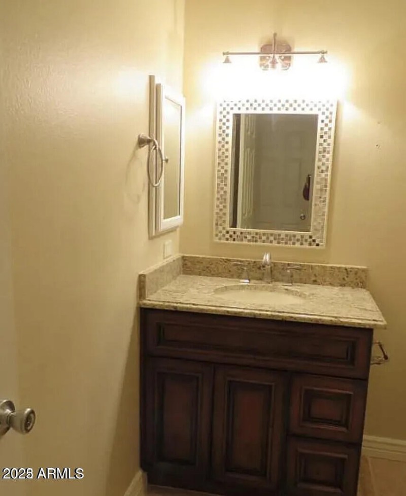 0dc29c76af697ec12de58b3932cc0ce4-uncropp