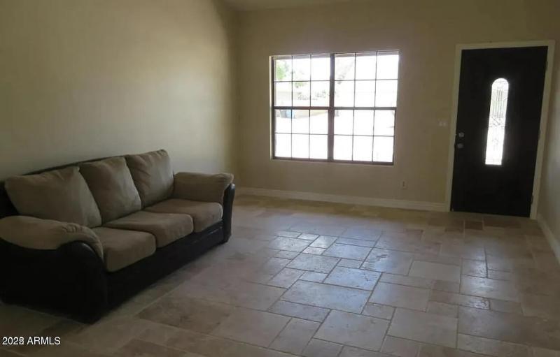 d56b7fd3f769896cf5f566e89730341b-uncropp