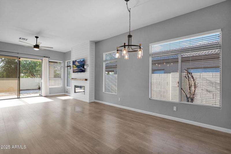 16-web-or-mls-P1327369