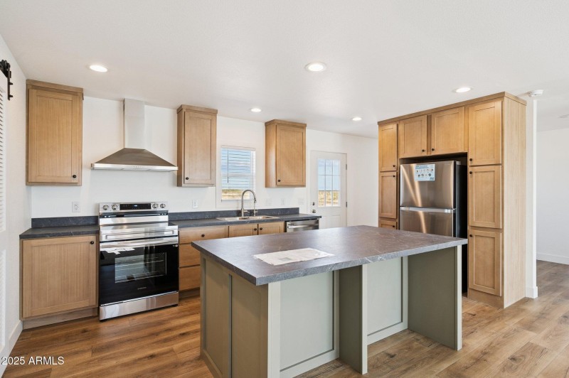 10-web-or-mls-2735-n-357th-ave