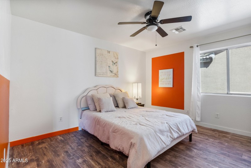 bedroom 2 has walk-in